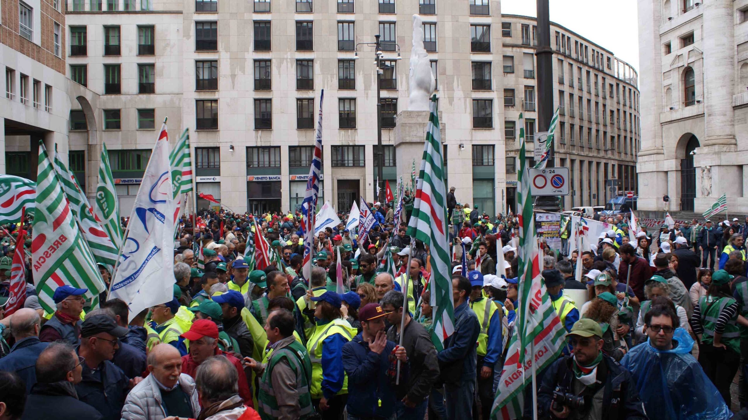 Featured image for “I lavoratori non si sentono più rappresentati dai sindacati?”